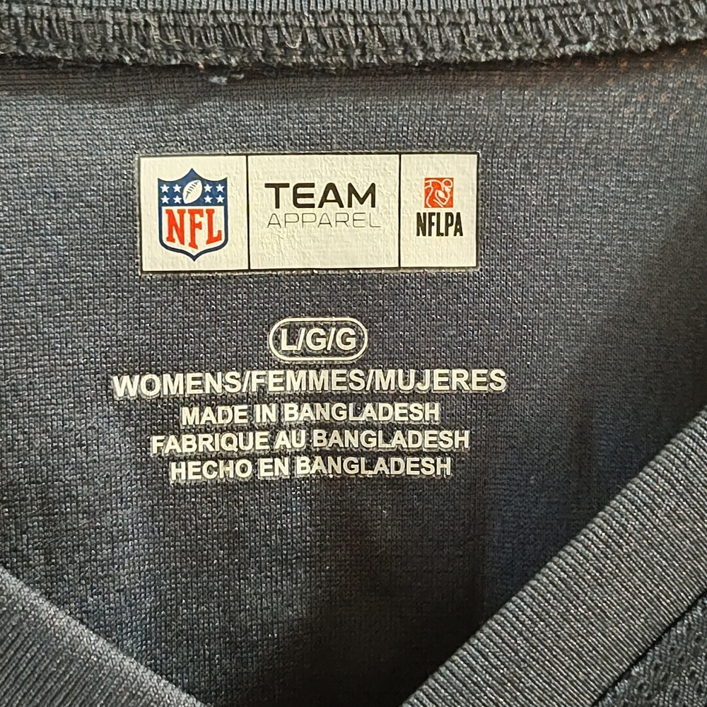 Chicago Bears women's large Fields shirt - Picture 3 of 4